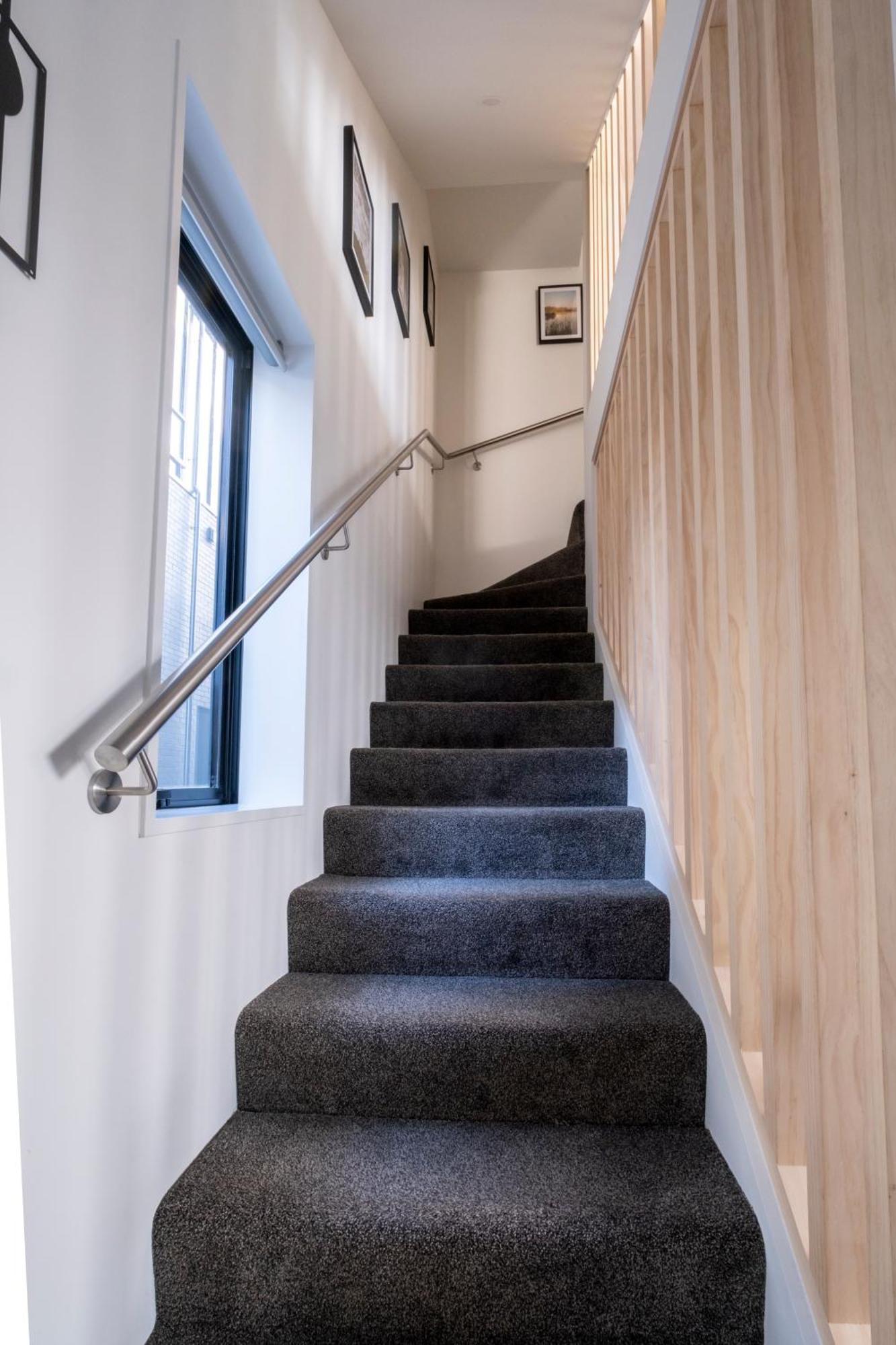 Luxury 2 Bed Townhome In Cbd Christchurch Exterior photo