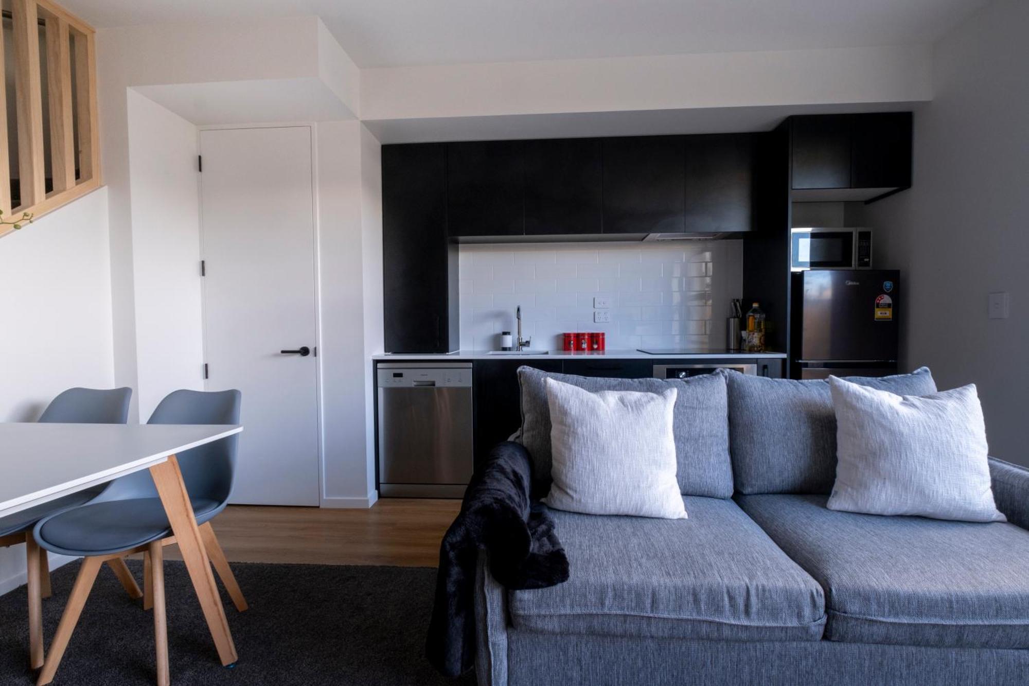 Luxury 2 Bed Townhome In Cbd Christchurch Exterior photo
