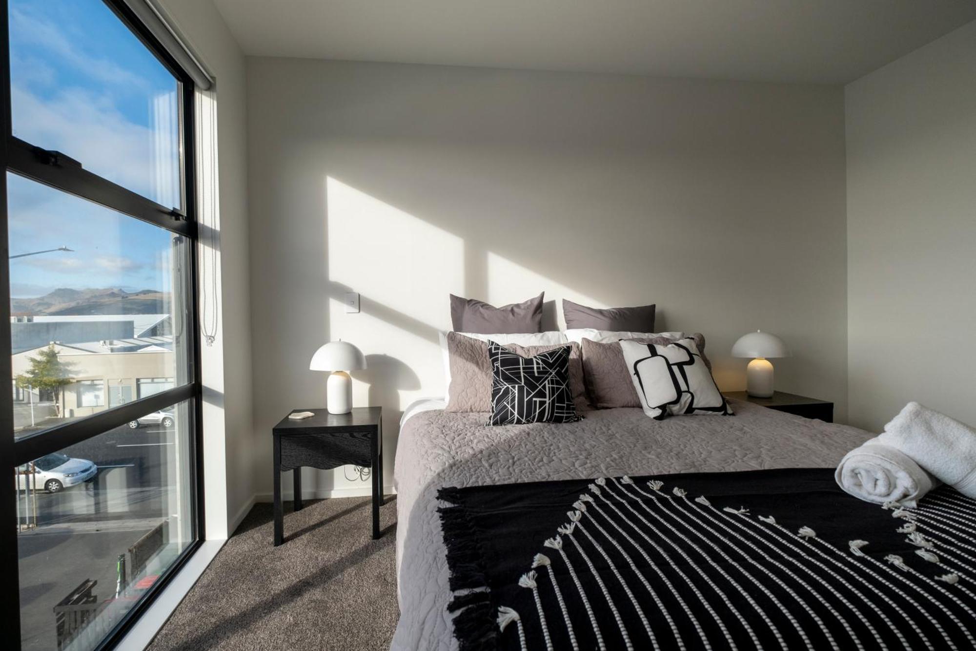 Luxury 2 Bed Townhome In Cbd Christchurch Exterior photo